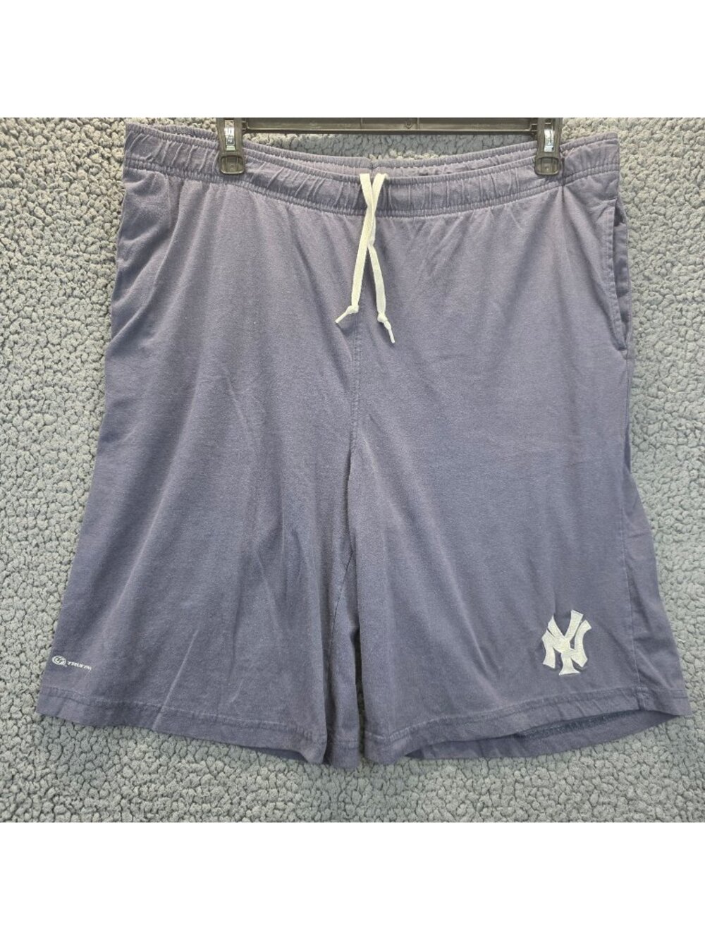 True Fan New York Yankees Logo Shorts Men's XL Blue Cotton Blend Baseball Casual
